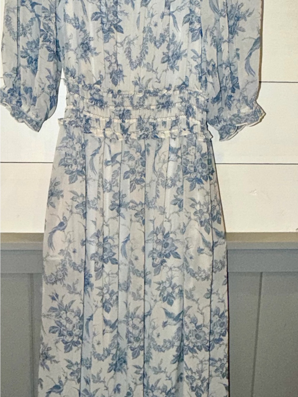 Max Studio London L Blue White Toile Floral Bird Maxi Dress